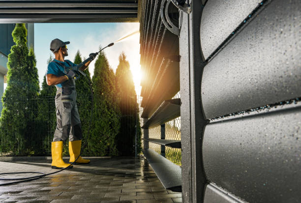 Best Gutter Cleaning and Brightening in Garden Acres, CA